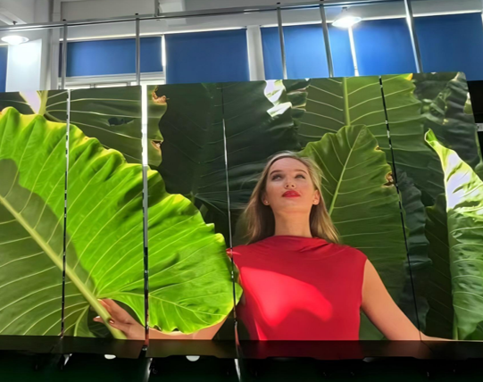 Indoor Front Service LED Display
