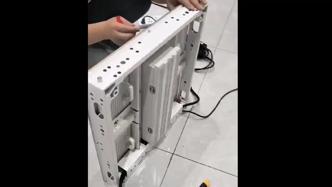 ES4 Series (P4.44，P5.71，P6.67，P8，P10)  Video 640x640mm